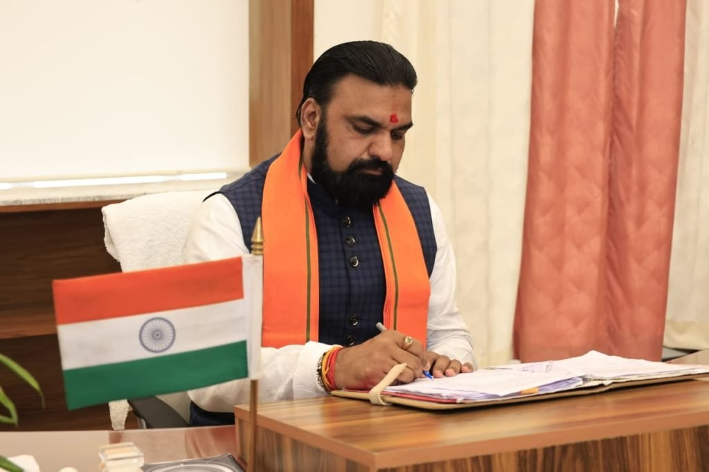 बिहार के मुख्यमंत्री पद की शपथ लेते हुए, 15 अप्रैल 2026